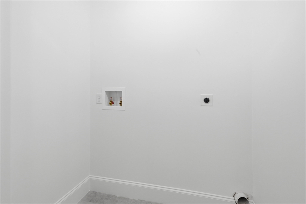 51 West Main Street, Unit 6R Georgetown, MA 01833 - Photo 31 of 40 a view of a small space