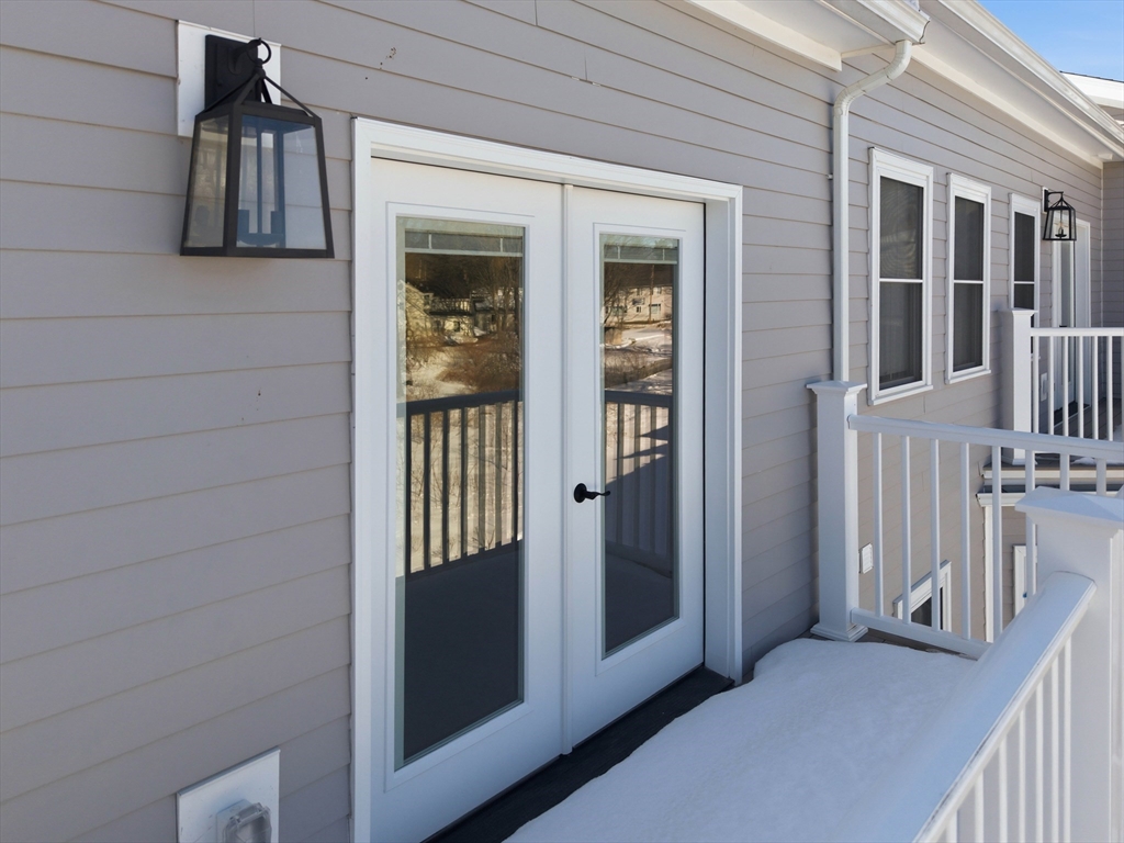 51 West Main Street, Unit 6R Georgetown, MA 01833 - Photo 5 of 40 a view of front door of house