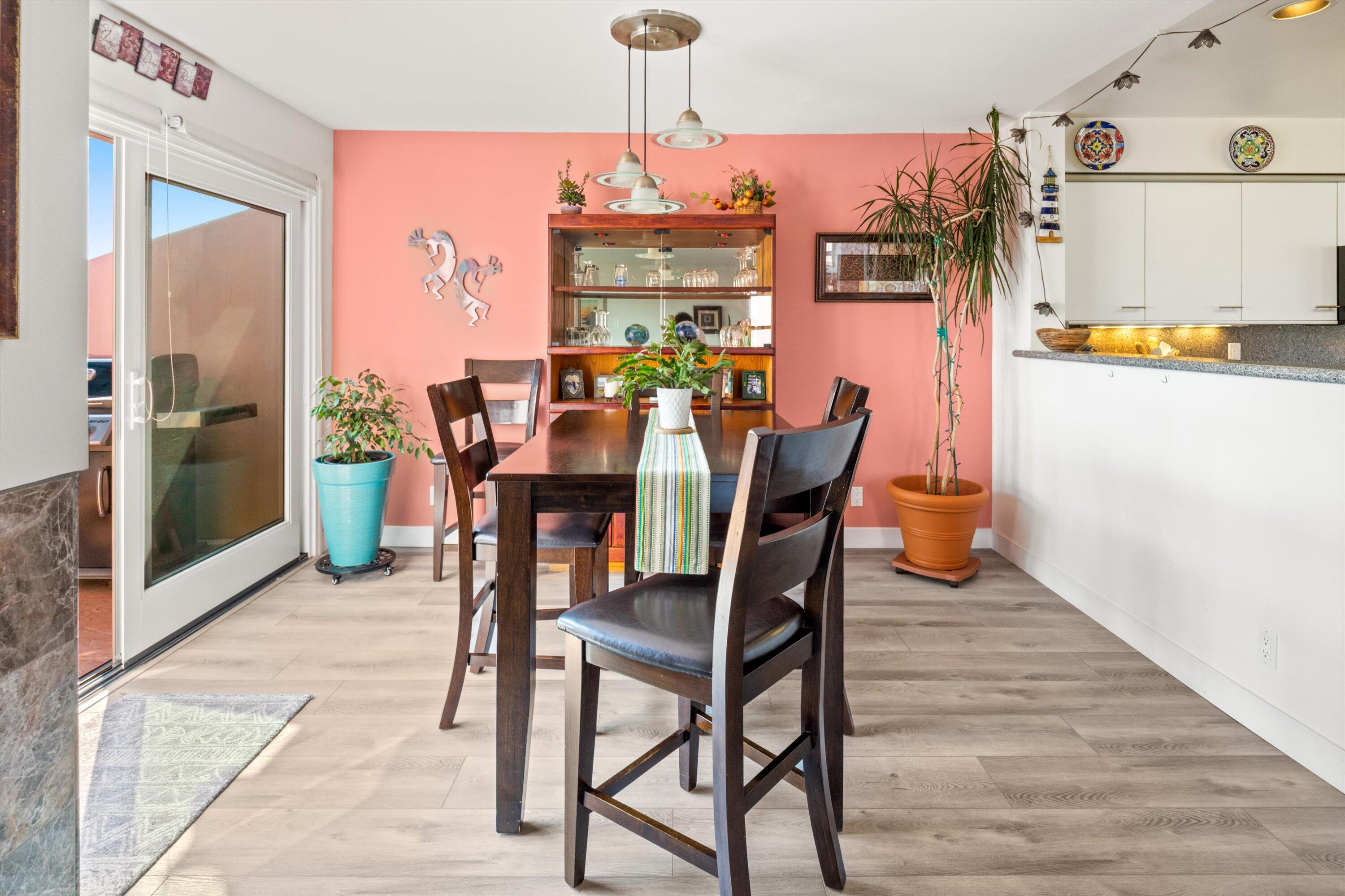 4297 Carpinteria Avenue, Unit 8 Carpinteria, CA 93013 - Photo 19 of 38 Dining Area