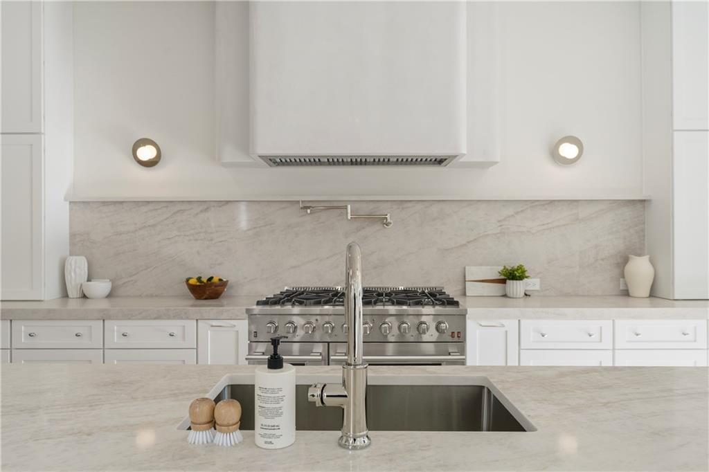 210 Simonton Road Southwest Lawrenceville, GA 30046 - Photo 10 of 49