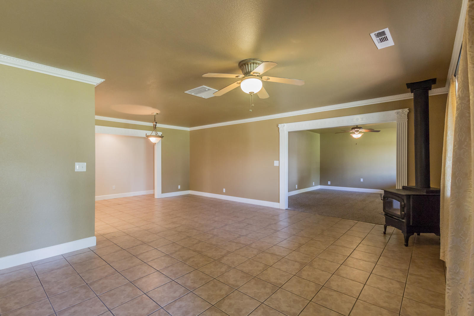 19019 Gas Point Road Cottonwood, CA 96022 - Photo 14 of 61 11 living