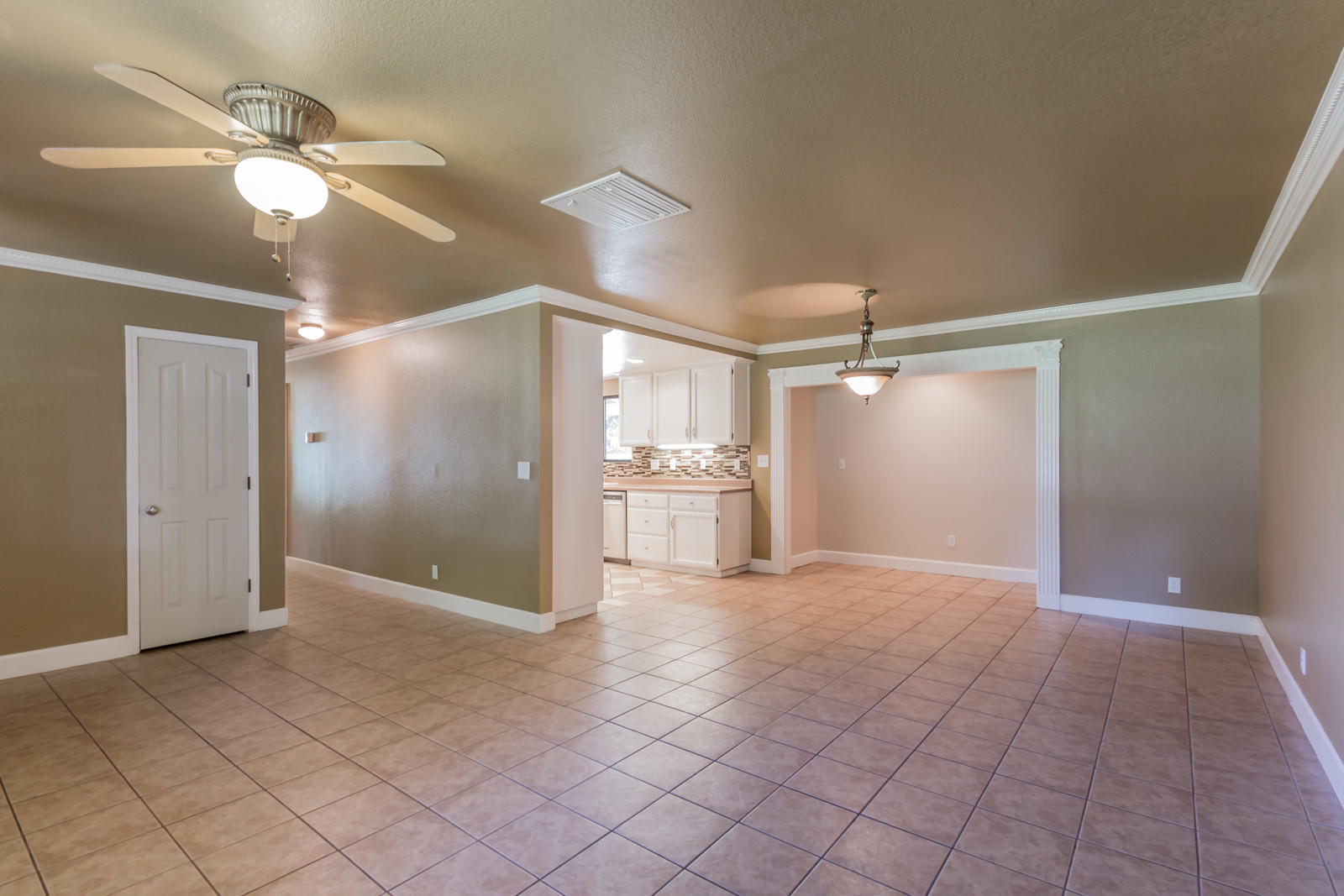 19019 Gas Point Road Cottonwood, CA 96022 - Photo 15 of 61 12 living