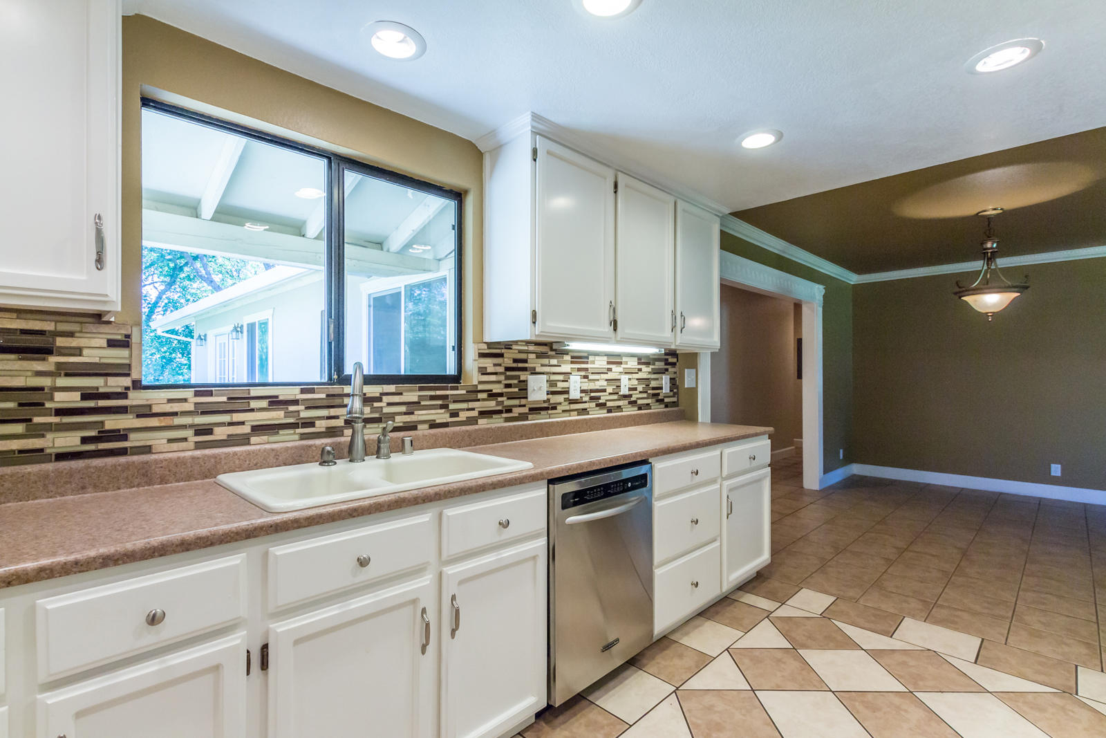 19019 Gas Point Road Cottonwood, CA 96022 - Photo 21 of 61 18 kitchen