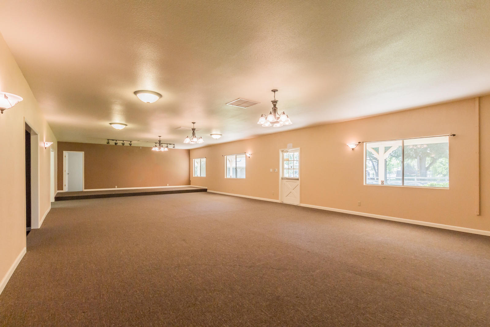 19019 Gas Point Road Cottonwood, CA 96022 - Photo 51 of 61 102 inside