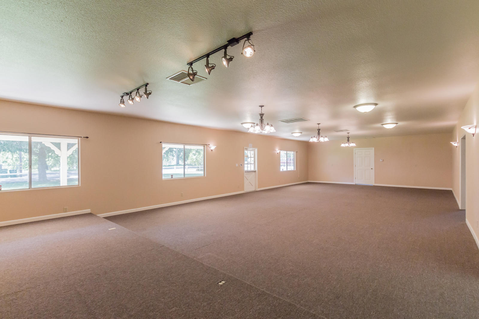 19019 Gas Point Road Cottonwood, CA 96022 - Photo 53 of 61 104 inside