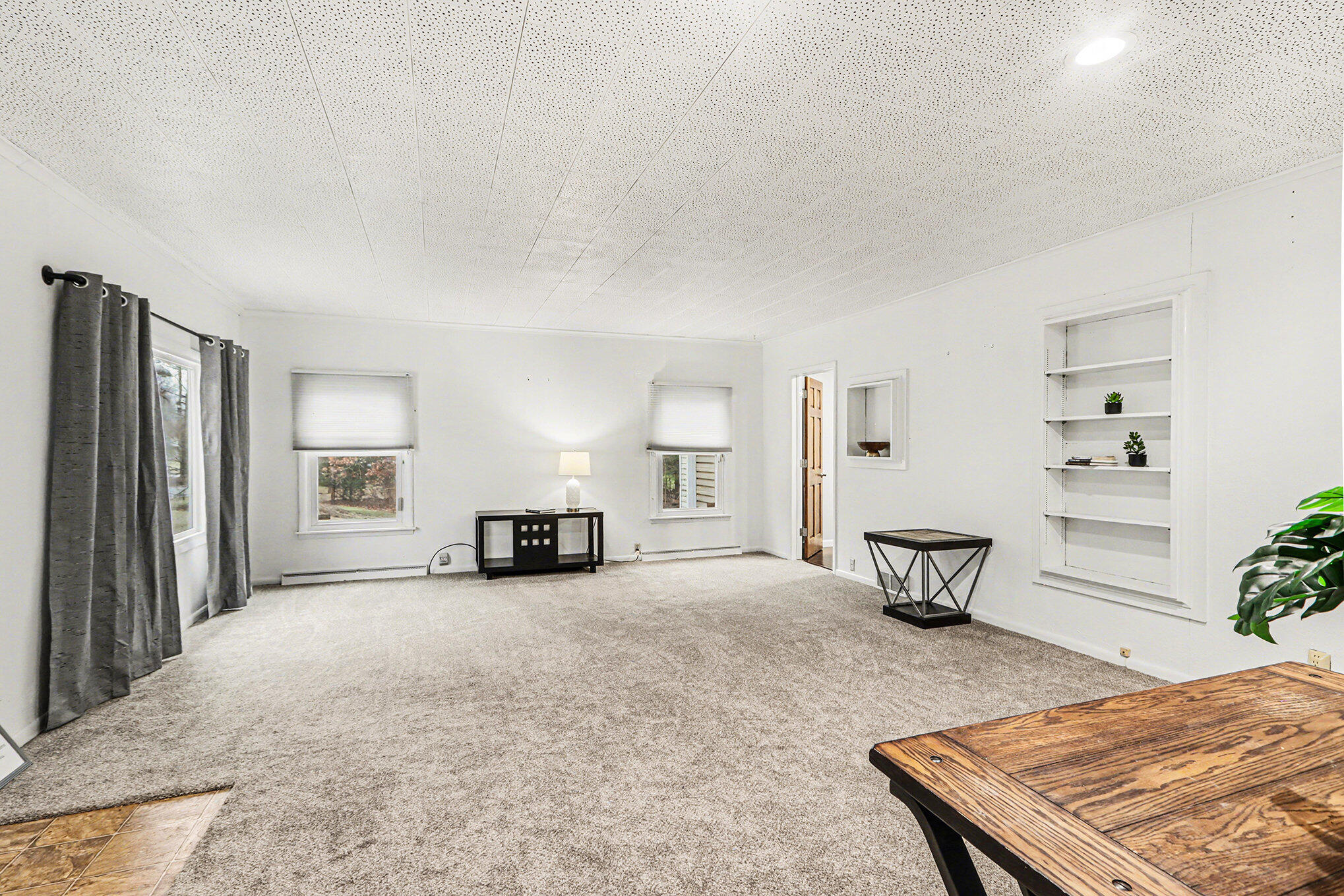 3014 Bowne Road Battle Creek, MI 49017 - Photo 3 of 16 living room 1