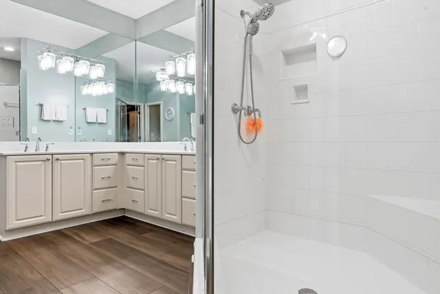 $614,900 | 5124 Centennial Oaks Circle, Tallahassee, FL 32308