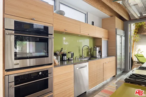 $17,800 | 710 Milwood Avenue, Venice, CA 90291