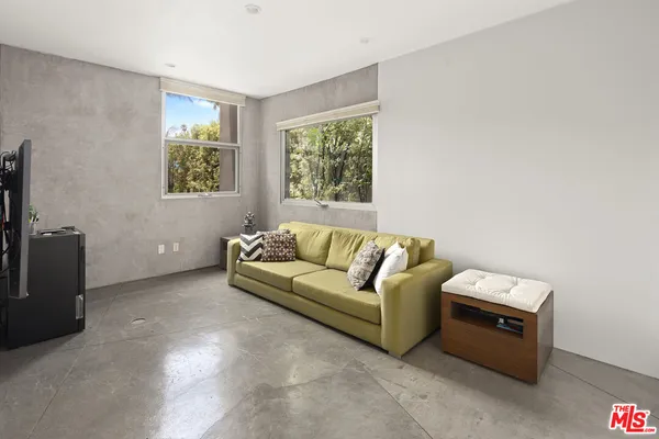 $17,800 | 710 Milwood Avenue, Venice, CA 90291