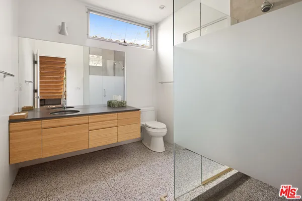 $17,800 | 710 Milwood Avenue, Venice, CA 90291