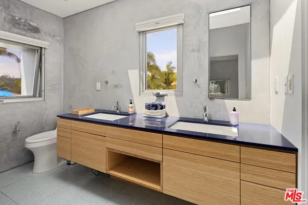 $17,800 | 710 Milwood Avenue, Venice, CA 90291