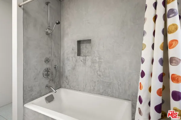 $17,800 | 710 Milwood Avenue, Venice, CA 90291