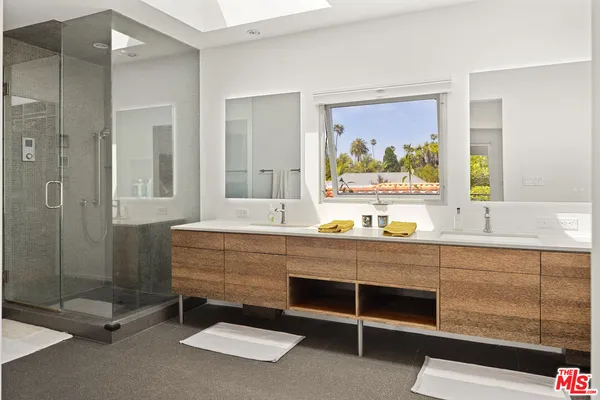 $17,800 | 710 Milwood Avenue, Venice, CA 90291