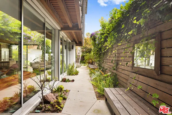 $17,800 | 710 Milwood Avenue, Venice, CA 90291