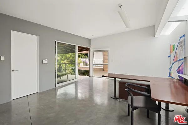 $17,800 | 710 Milwood Avenue, Venice, CA 90291