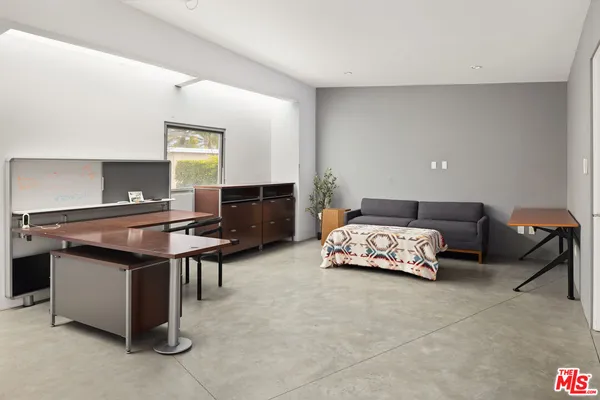 $17,800 | 710 Milwood Avenue, Venice, CA 90291