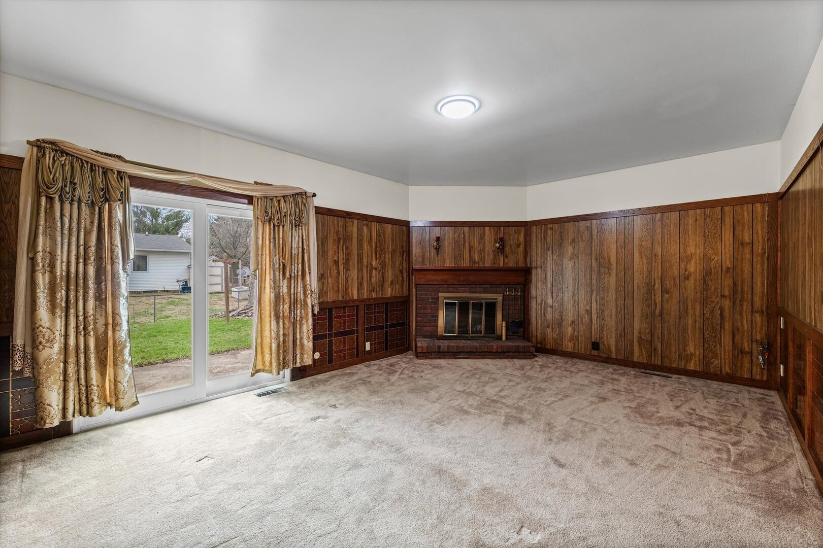 2307 Branch Road Champaign, IL 61821 - Photo 15 of 33 Gallery Image 15
