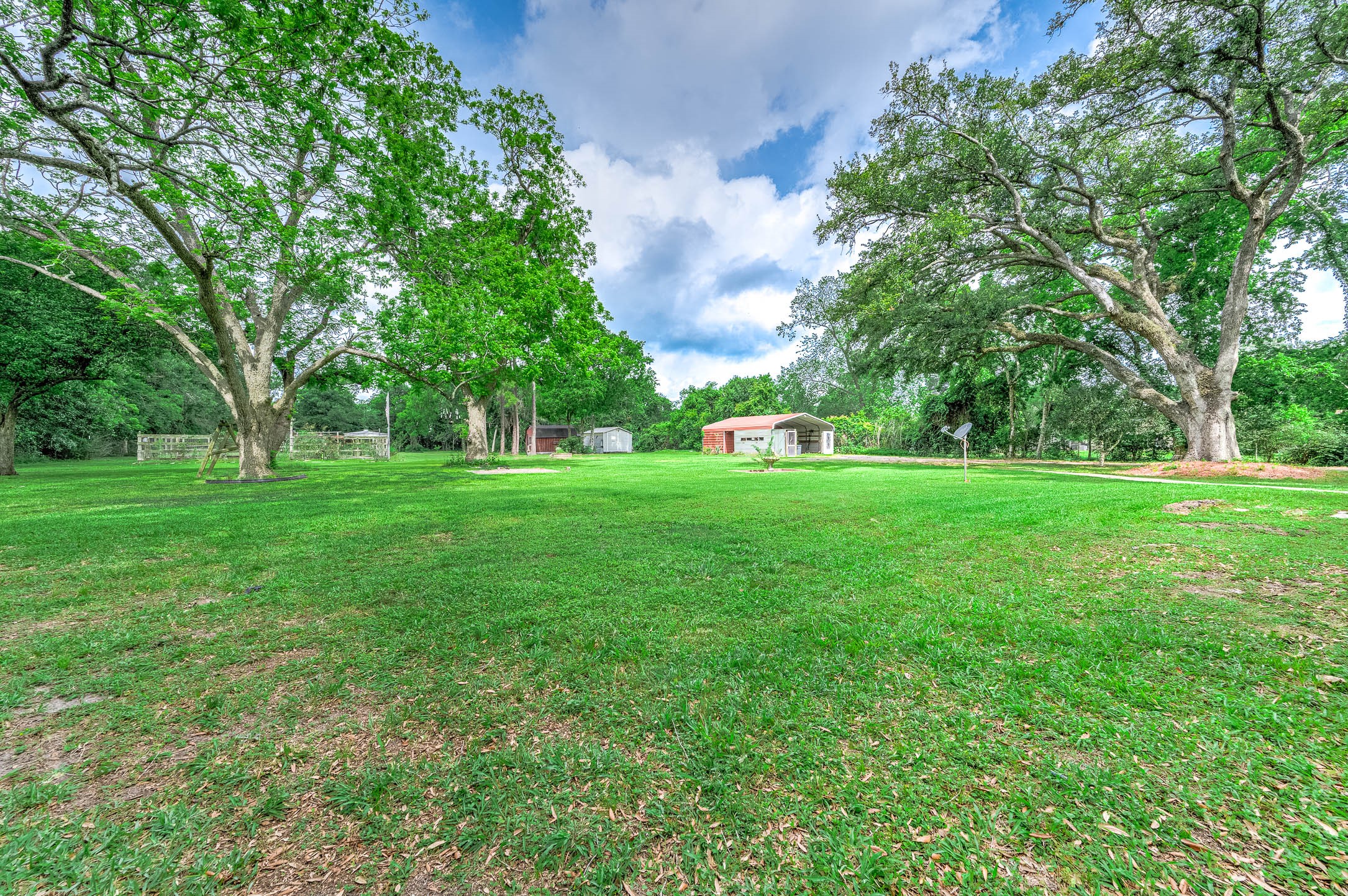 600 South Walker Street Angleton, TX 77515 - Photo 21 of 50