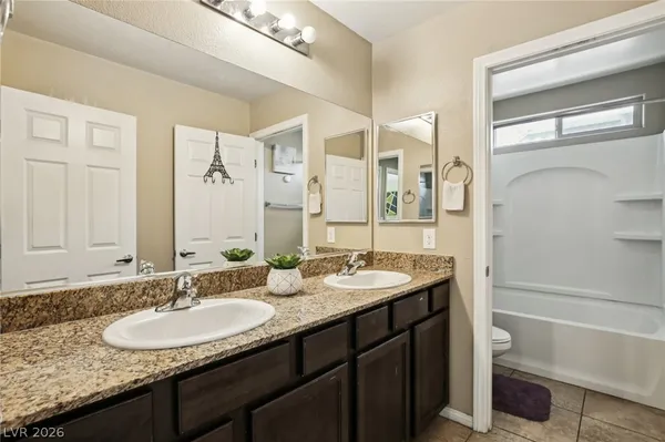$555,000 | 3957 East Carla Ann Road, North Las Vegas, NV 89081