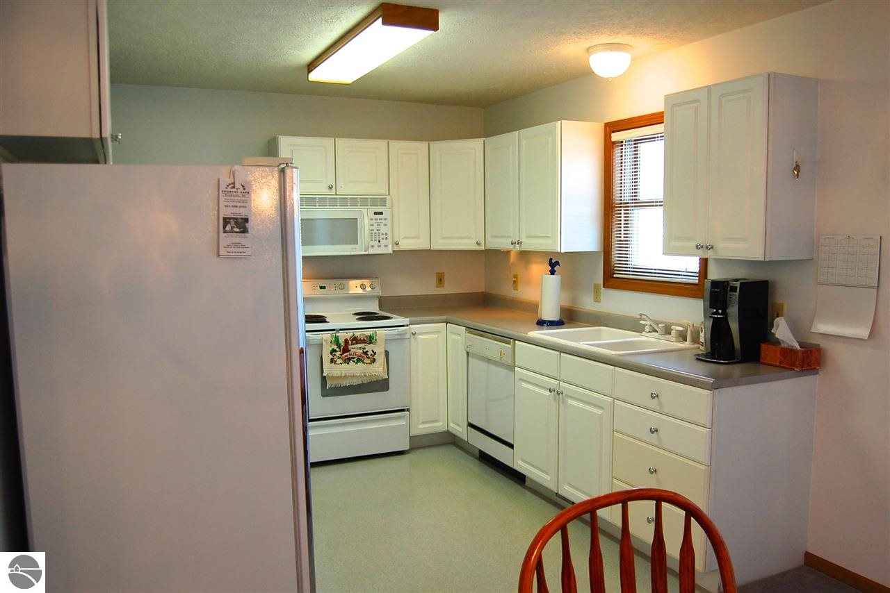 2280 Shawn Road Northwest Kalkaska, MI 49646 - Photo 4 of 15 1795368-3.JPG