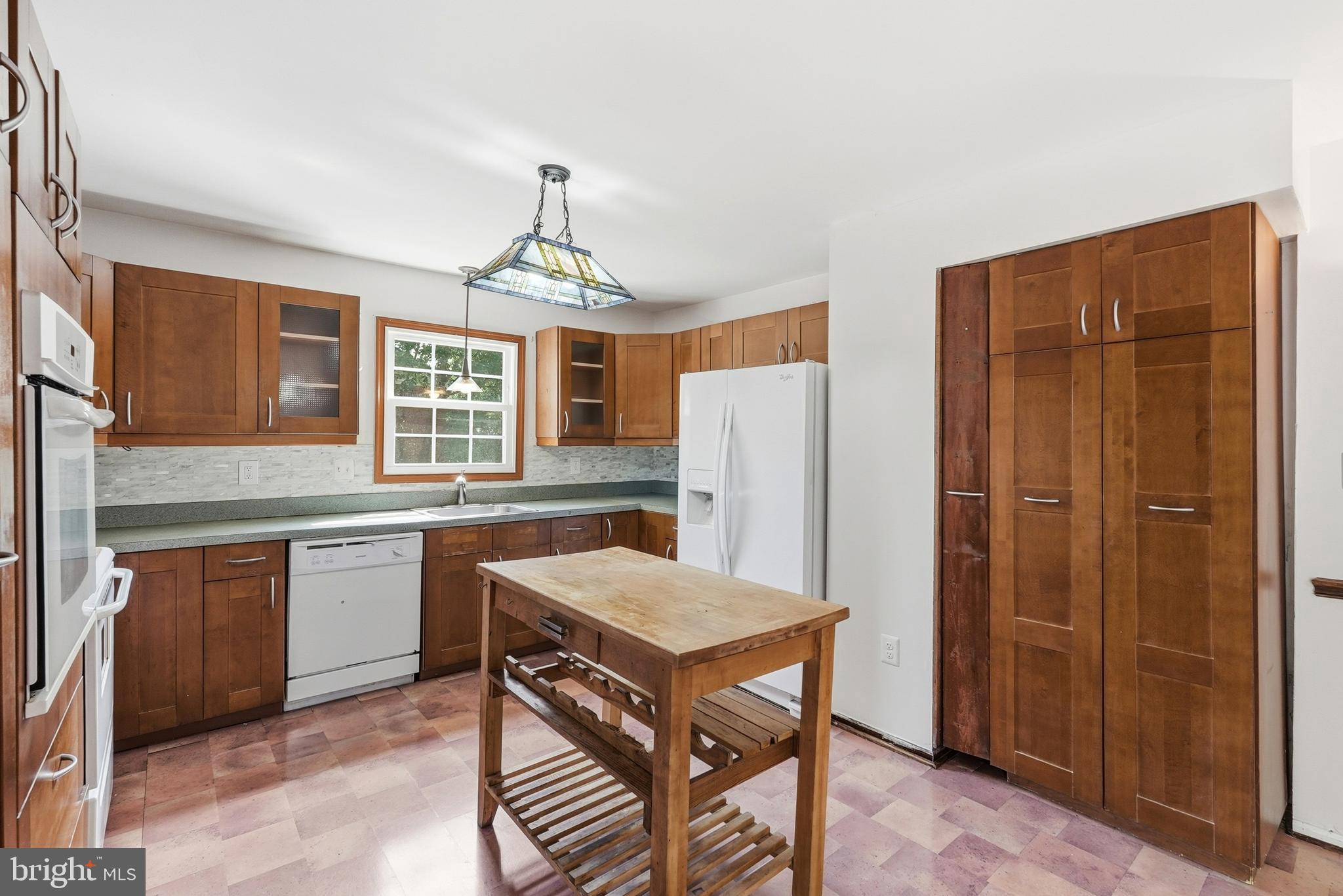 8031 Sleepy View Lane Springfield, VA 22153 - Photo 20 of 45 Kitchen