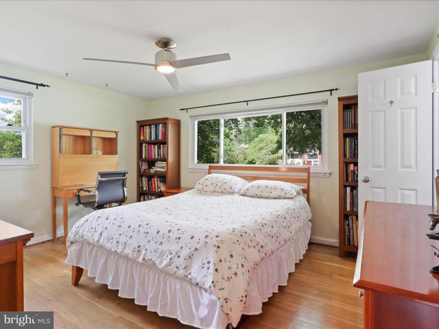 $923,000 | 5002 Richenbacher Avenue, Alexandria, VA 22304