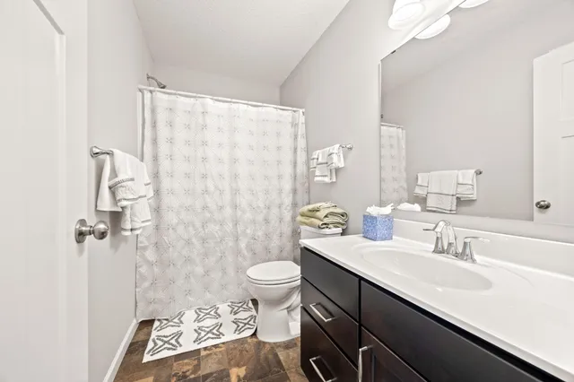 $435,000 | 11601 82nd Avenue North, Maple Grove, MN 55369