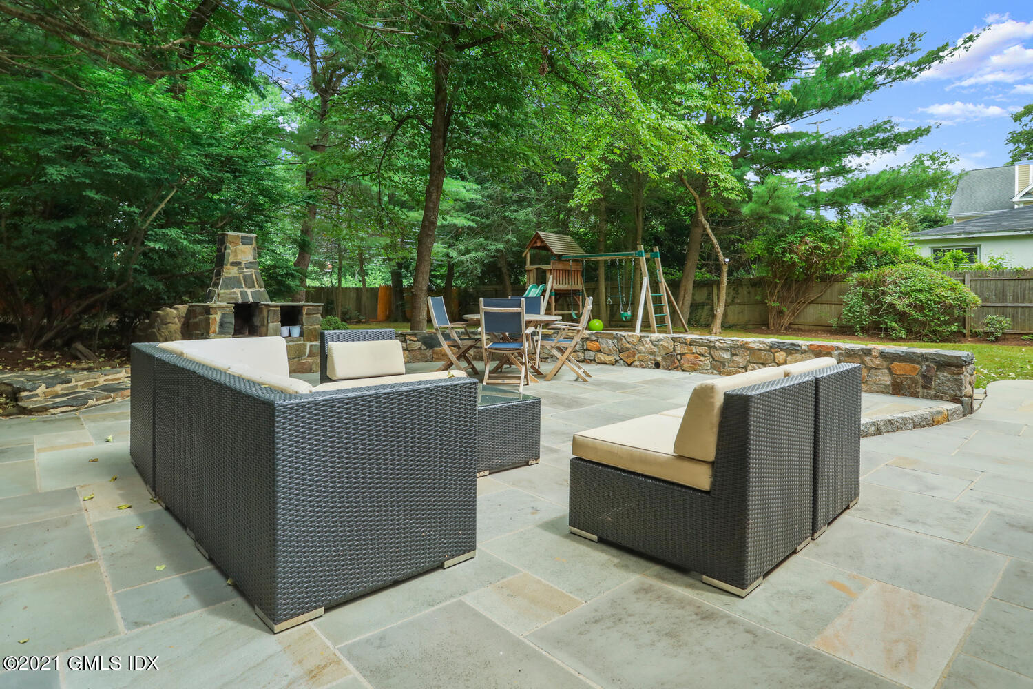 25 Summit Road Riverside, CT 06878 - Photo 34 of 40 25 Summit Rd Greenwich CT-large-045-043-