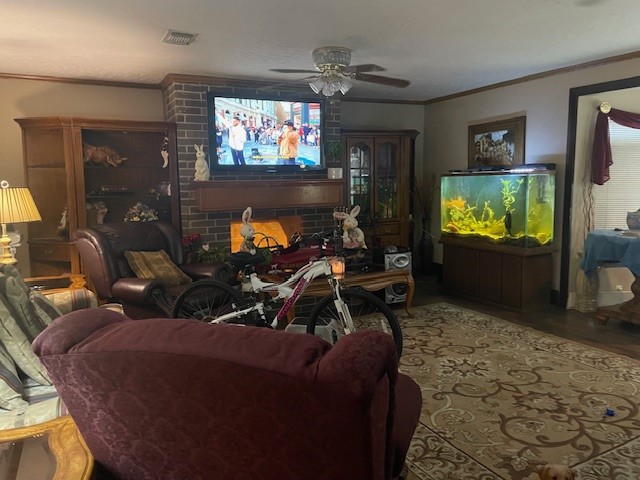 402 Frisco Street Houston, TX 77022 - Photo 1 of 11 a living room with furniture and a flat screen tv