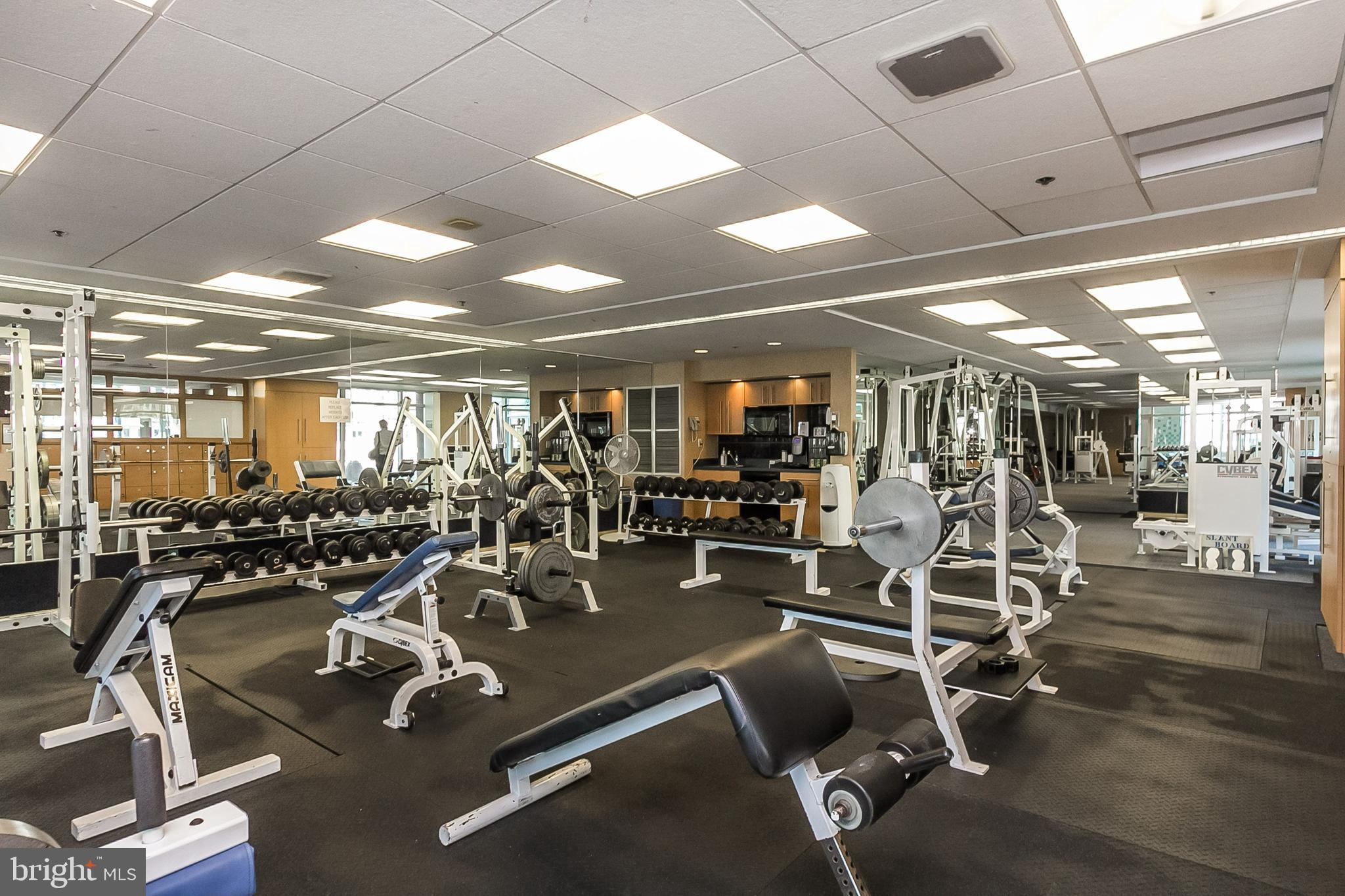 100 Harborview Drive, Unit 612 Baltimore, MD 21230 - Photo 34 of 49 a view of a room with gym equipment