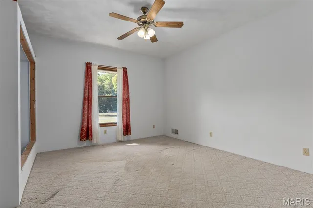 $329,000 | 610 Rotary Street, Gillespie, IL 62033