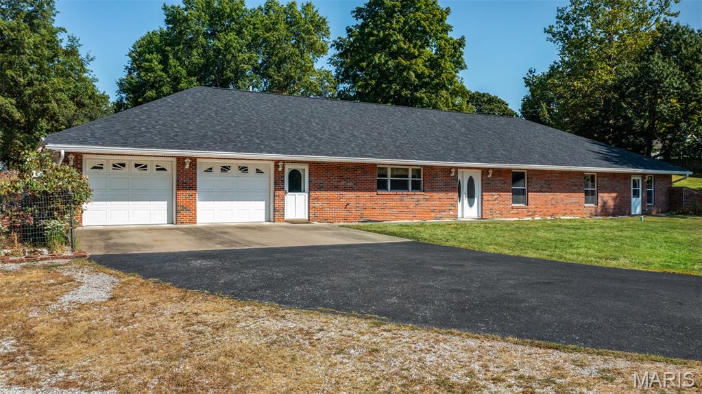 610 Rotary Street Gillespie, IL 62033 - Photo 28 of 65