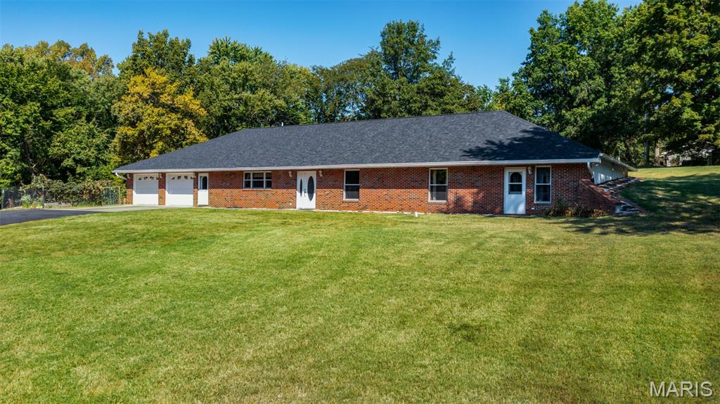 610 Rotary Street Gillespie, IL 62033 - Photo 31 of 65