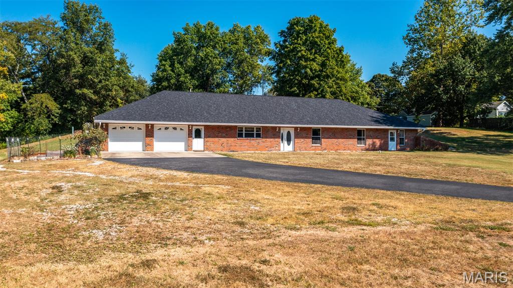 610 Rotary Street Gillespie, IL 62033 - Photo 35 of 65