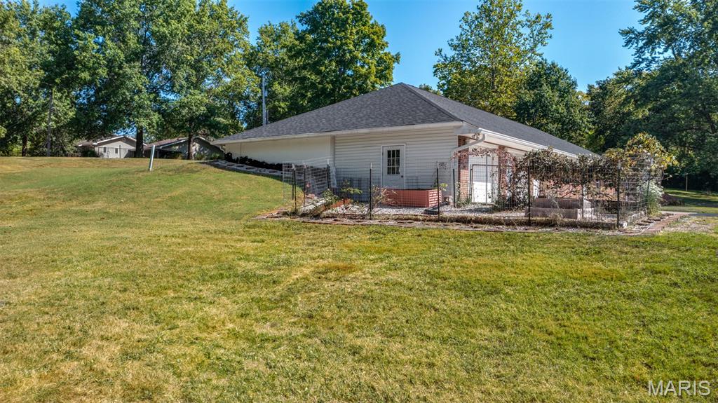 610 Rotary Street Gillespie, IL 62033 - Photo 37 of 65