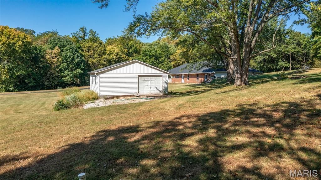 610 Rotary Street Gillespie, IL 62033 - Photo 56 of 65