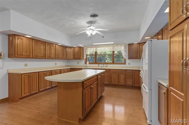 $329,000 | 610 Rotary Street, Gillespie, IL 62033