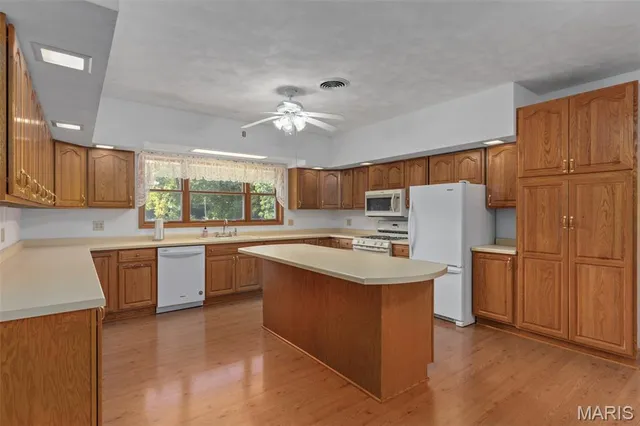 $329,000 | 610 Rotary Street, Gillespie, IL 62033