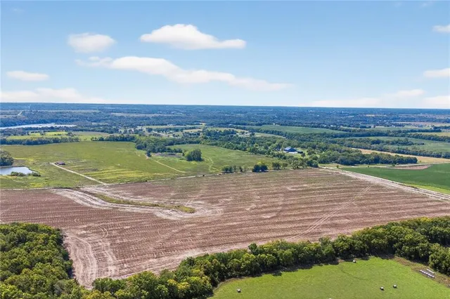 $754,320 | 223 West W Street, Edgerton, KS 66021