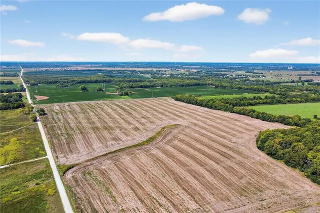 $754,320 | 223 West W Street, Edgerton, KS 66021