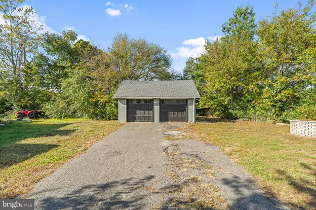 $320,000 | 109 Poplar Street, Williamstown, NJ 08094