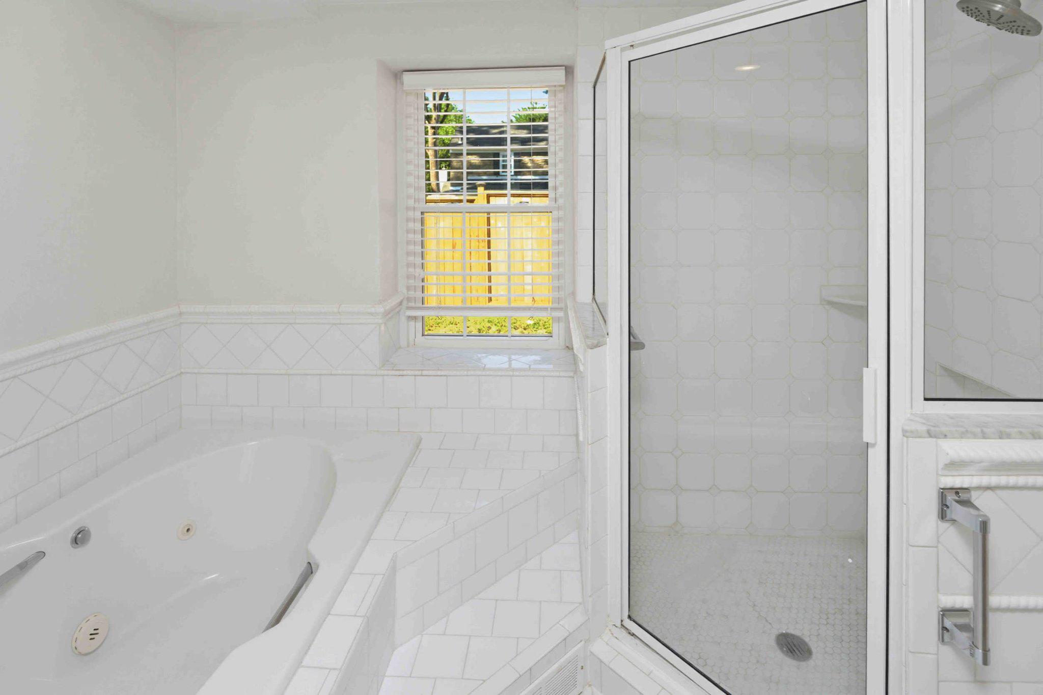 1268 Rydal Road Jenkintown, PA 19046 - Photo 24 of 31 a bathroom with a bathtub