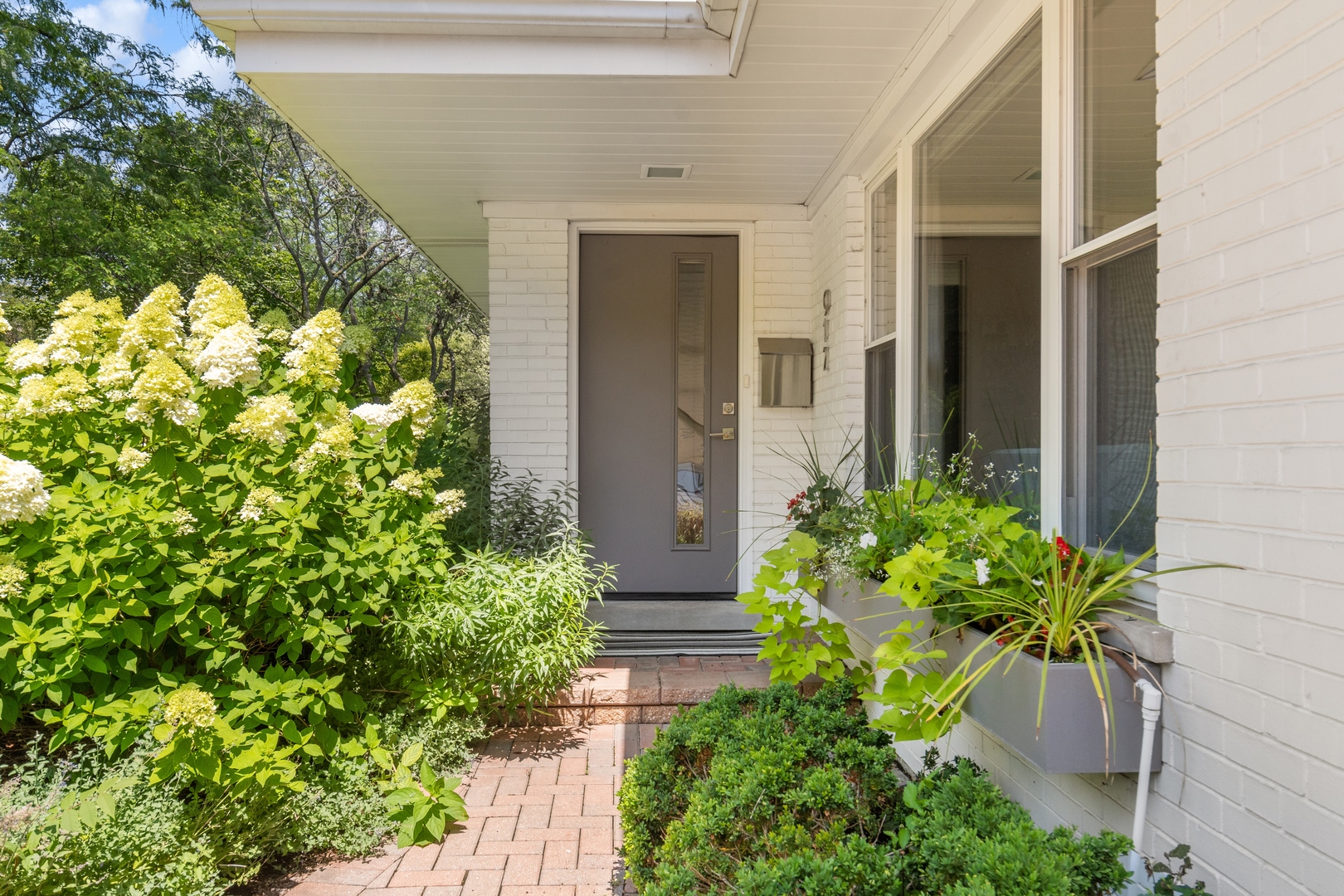 912 Hunter Road Wilmette, IL 60091 - Photo 3 of 7