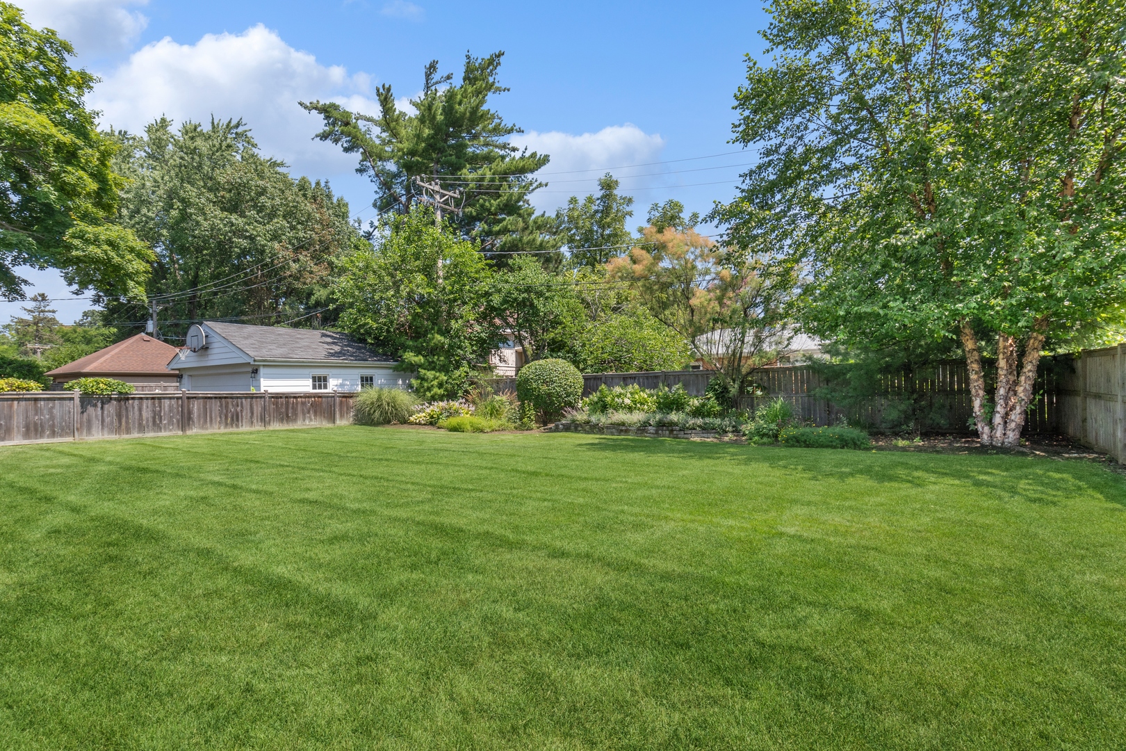 912 Hunter Road Wilmette, IL 60091 - Photo 4 of 7