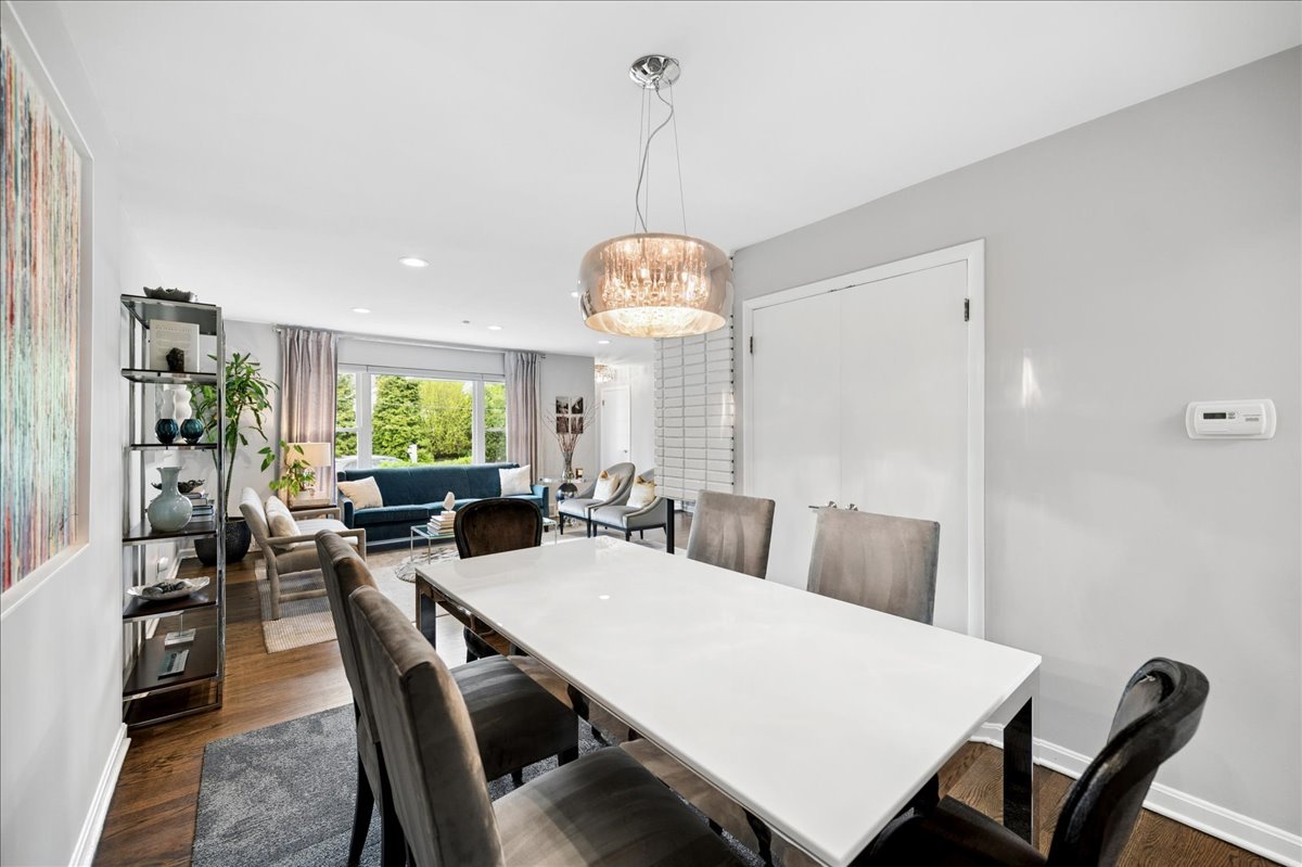 912 Hunter Road Wilmette, IL 60091 - Photo 9 of 38 a view of a dining room and livingroom