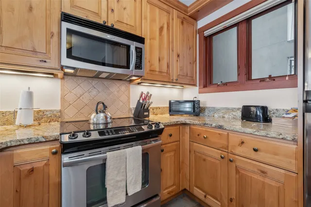 $1,875,000 | 2200 Apres Ski Way, Unit 212, Steamboat Springs, CO 80487