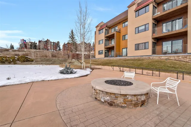 $1,875,000 | 2200 Apres Ski Way, Unit 212, Steamboat Springs, CO 80487
