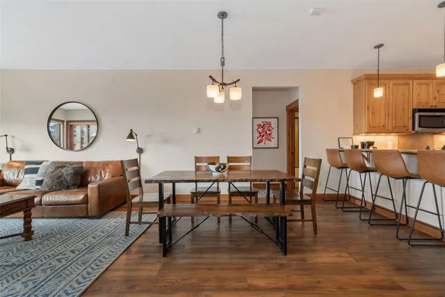 $1,875,000 | 2200 Apres Ski Way, Unit 212, Steamboat Springs, CO 80487