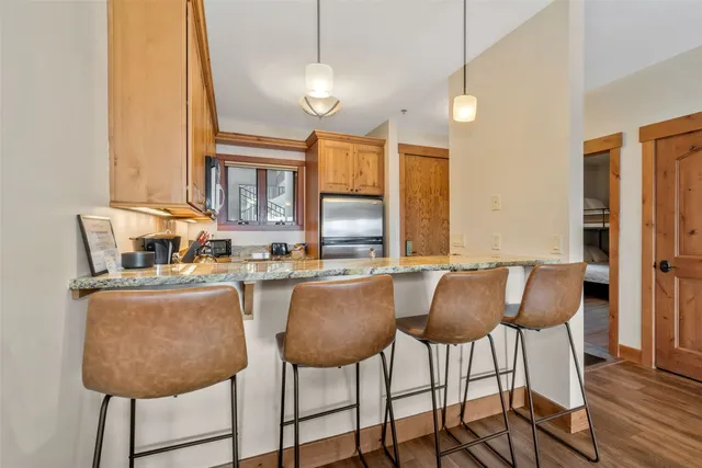 $1,875,000 | 2200 Apres Ski Way, Unit 212, Steamboat Springs, CO 80487