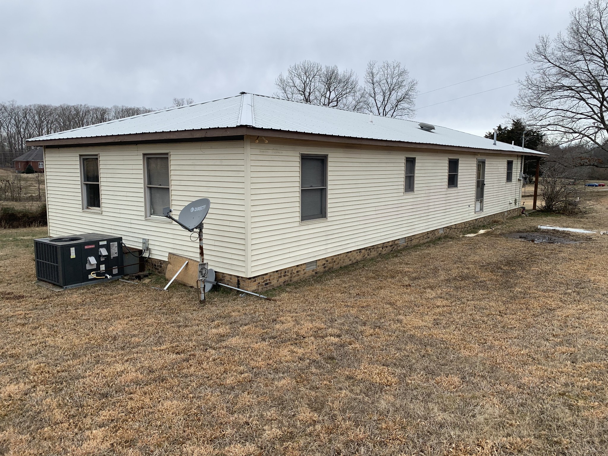882 Ridge Road McEwen, TN 37101 - Photo 3 of 20 Gallery Image 3